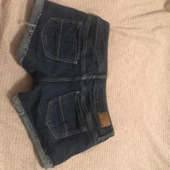 Shorts - Picture 2 of 3